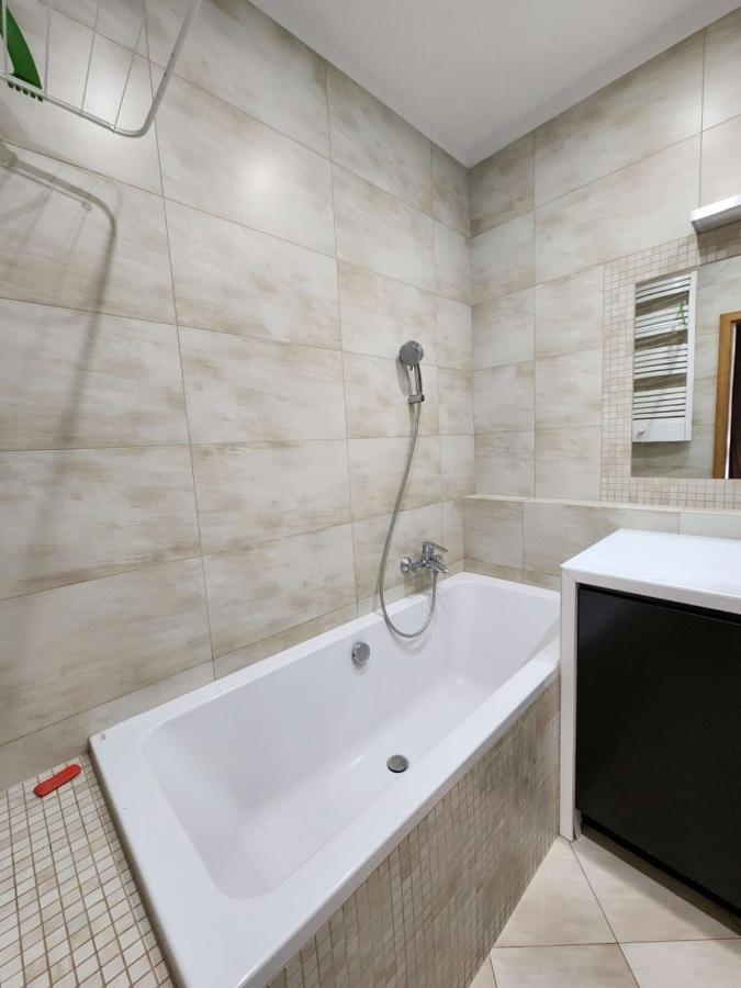 Nadmorski Dwor Modern Daire Gdansk Dış mekan fotoğraf