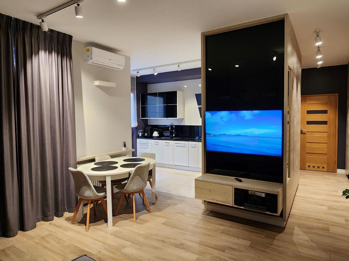 Nadmorski Dwor Modern Daire Gdansk Dış mekan fotoğraf